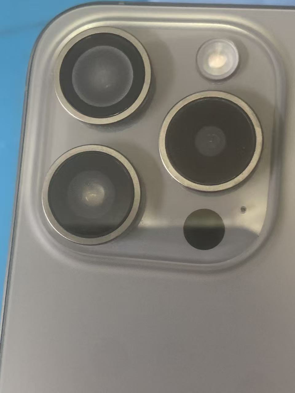 1779271757170637.jpg iphone15pro-liquid-damage-camera-repair.jpg