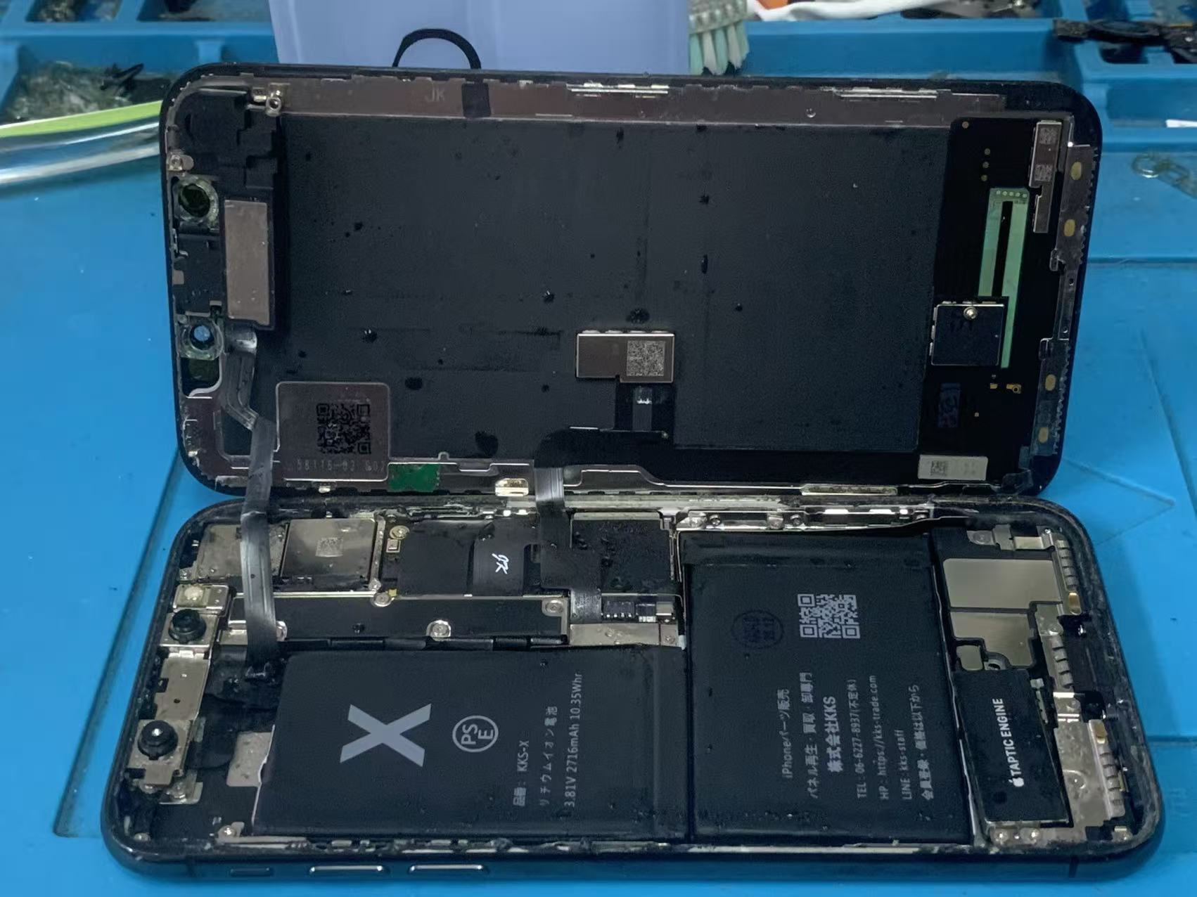 1779608409156542.jpg iphonex-water-damage-screen-battery-repair (1).jpg