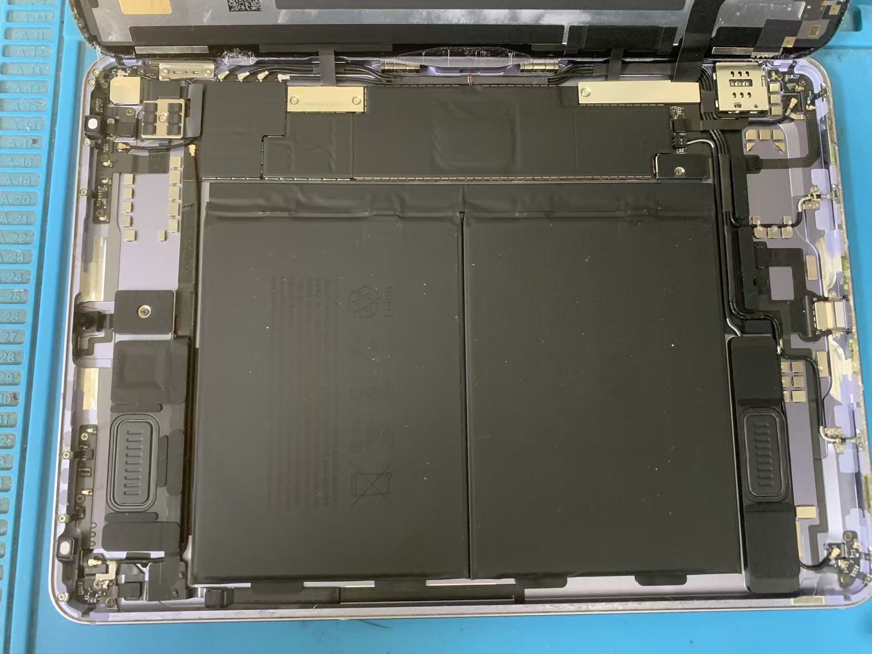 ipad-air5-display-repair-osaka-nanba (6).jpg