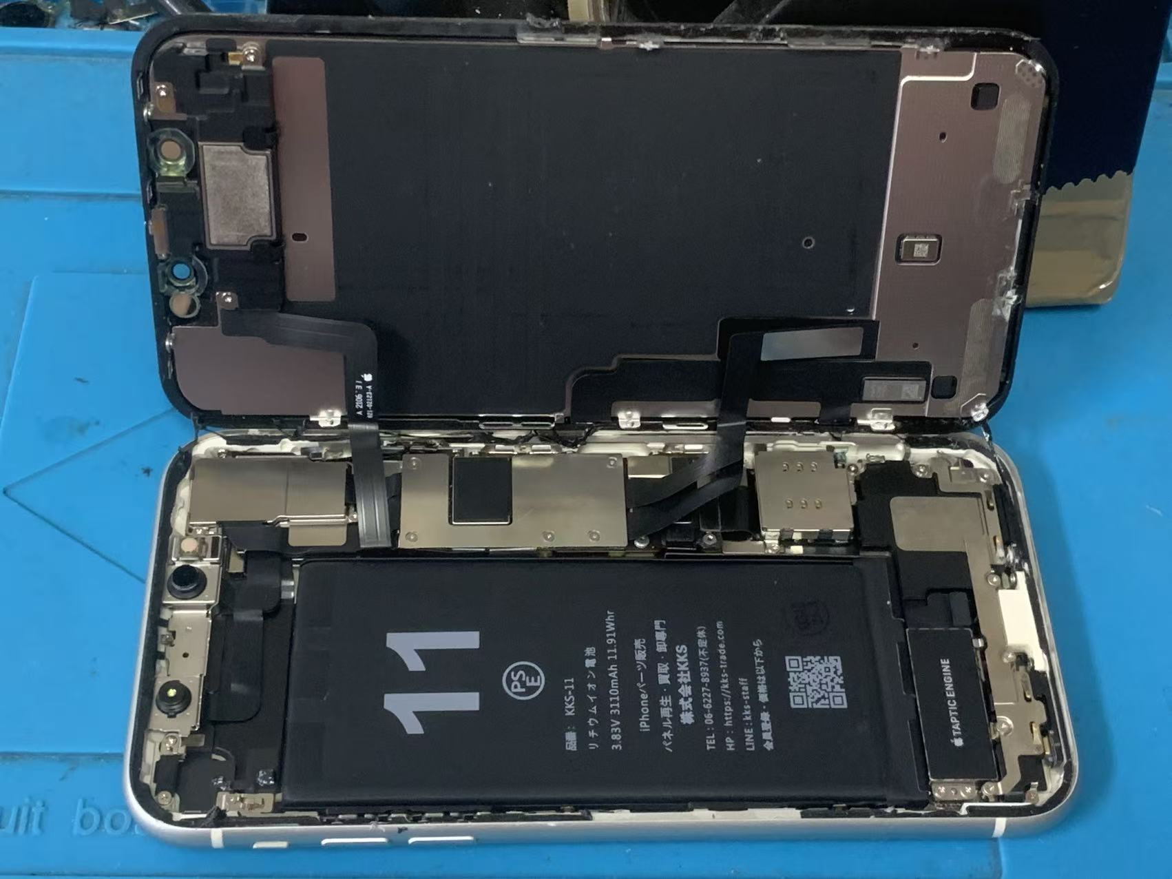 1780296674410730.jpg iphone11-battery-replacement-battery-repair-osaka-namba-nipponbashi (4).jpg