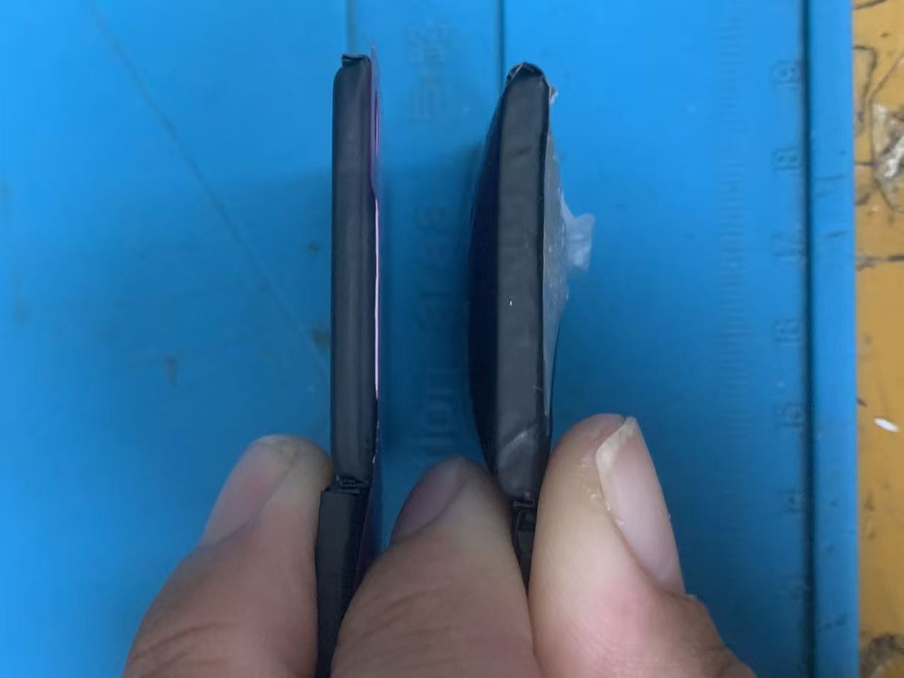 1780304671161319.jpg iphonex-battery-expansion-repair-report-osaka (12).jpg
