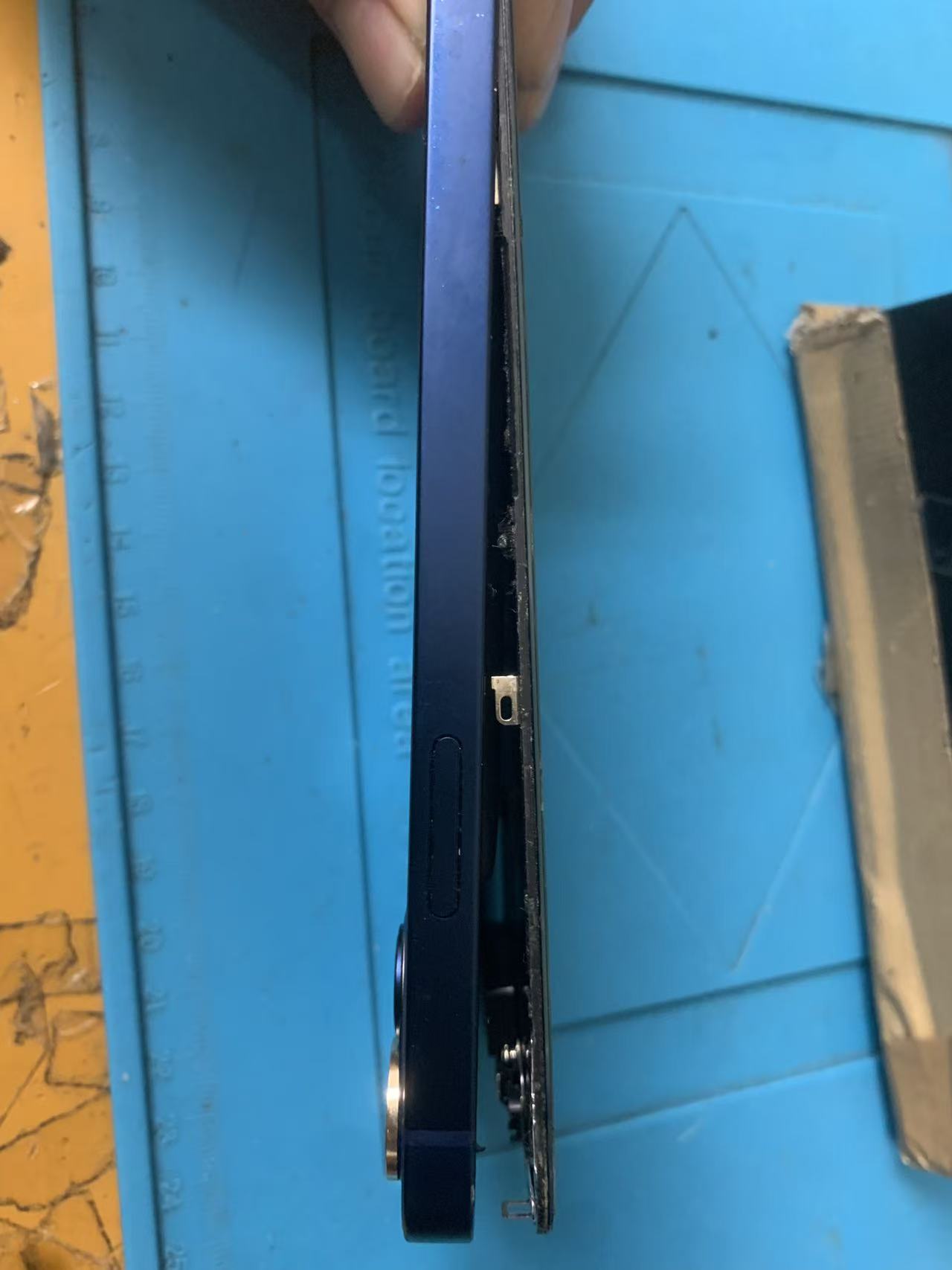1780815675362355.jpg iphone12-battery-repair-osaka-namba (2).jpg