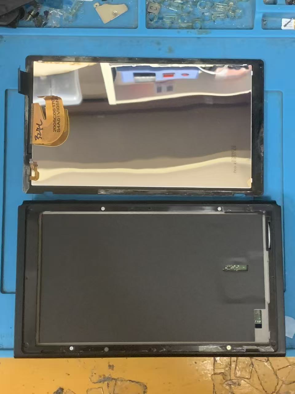 nintendo-switch-lcd-screen-repair-osaka-namba-nipponbashi-display-replacement-report (3).jpg